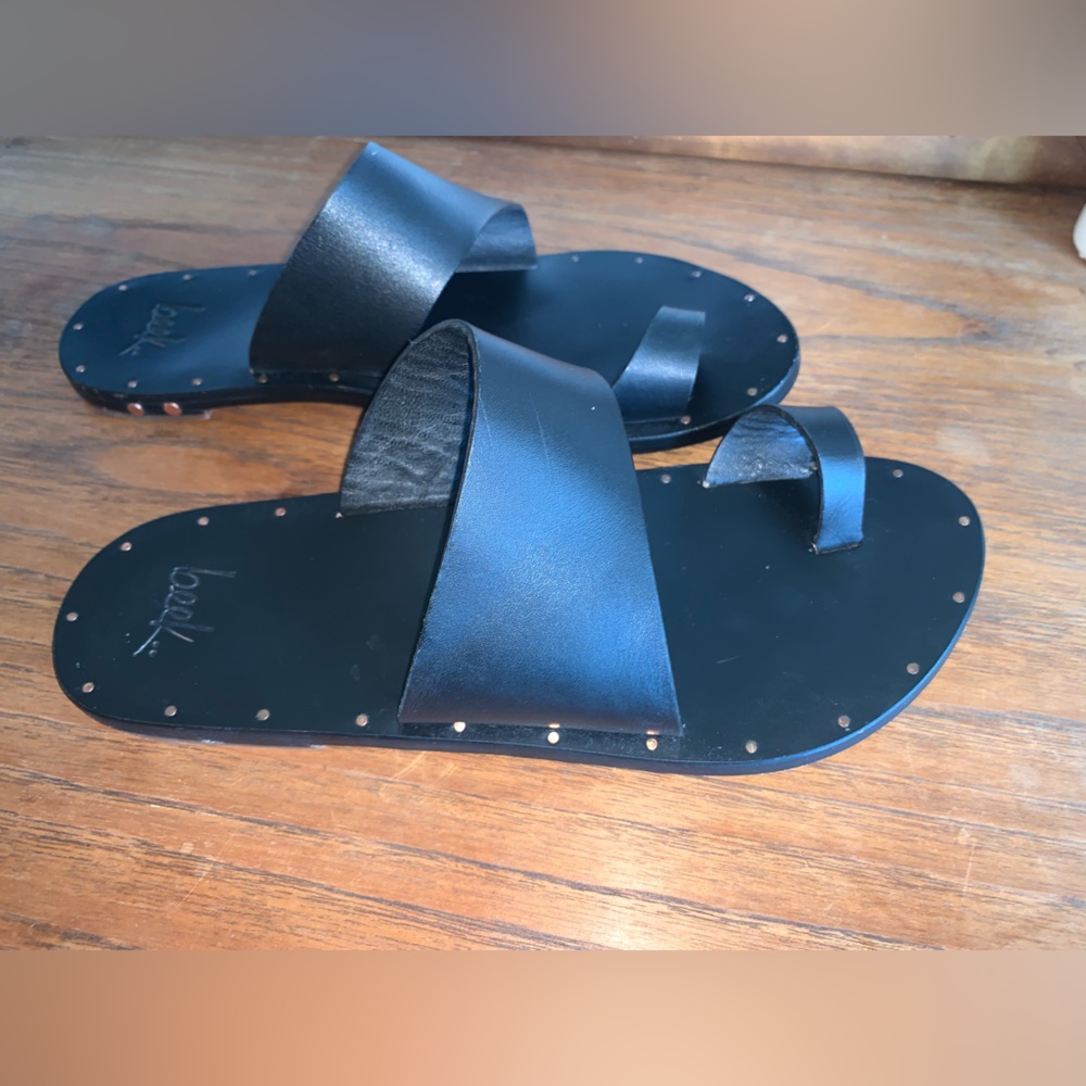 Beek! Finch Leather Toe Ring Sandal 
EUC - $85/Orig. $280